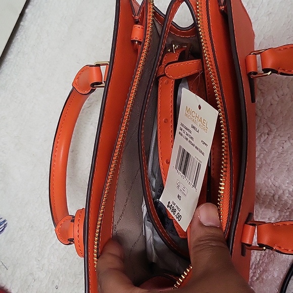 Michael Kors Sheila Small Satchel - Picture 11 of 11